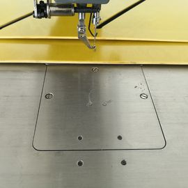 Porcellana Modello controllato da computer resistente di cuoio industriale della macchina per cucire della tappezzeria fornitore