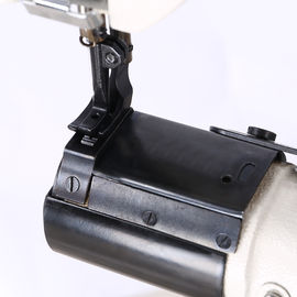 Porcellana Trapuntatrice programmabile della tela, macchina per cucire di tensione automatica del letto piano  fornitore