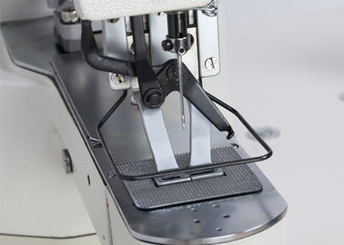 Taglio automatico della macchina per cucire di Bartack di alta efficienza per il denim XC - modello 430D fornitore